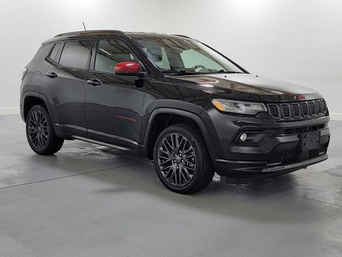 Used 2023 Jeep Compass Limited image 2