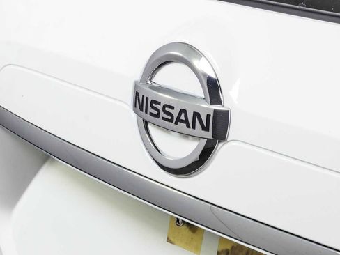 Used 2020 Nissan Rogue S w/ Special Edition Package FWD image 33