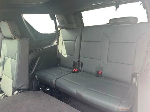 Used 2026 GMC Yukon AT4 AWD/4WD image 19