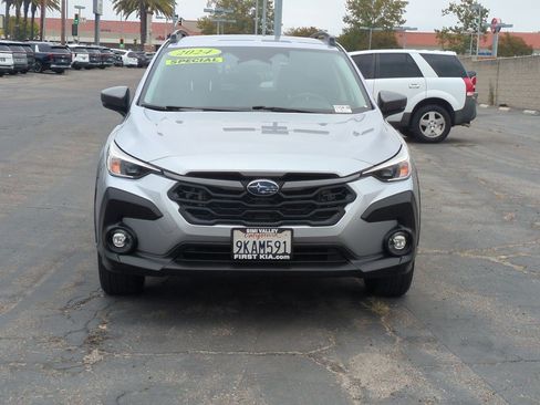 Used 2024 Subaru Crosstrek 2.0i Premium AWD/4WD image 2