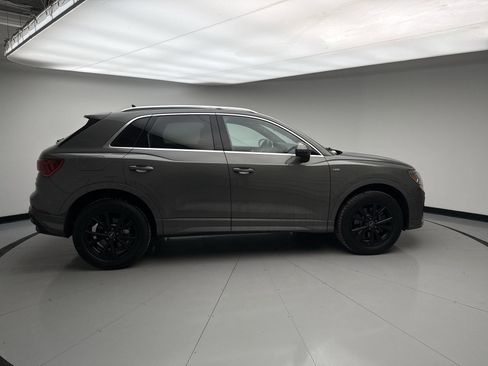 Used 2023 Audi Q3 2.0T Premium image 6