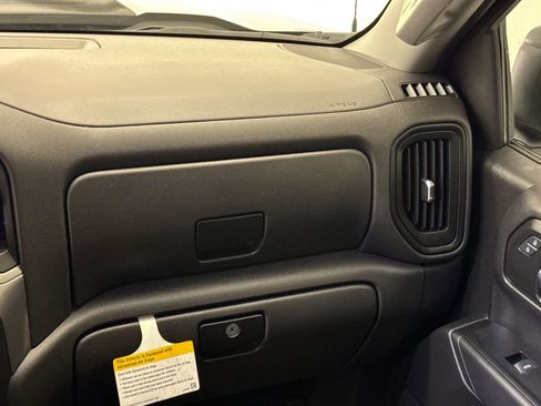 Used 2025 Chevrolet Silverado 1500 Custom Trail Boss w/ LPO, Dark Essentials Package image 16