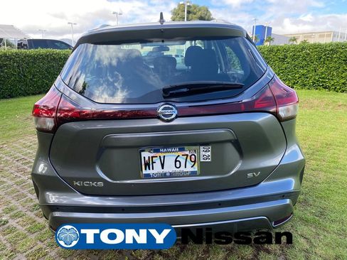 Used 2021 Nissan Kicks SV image 6