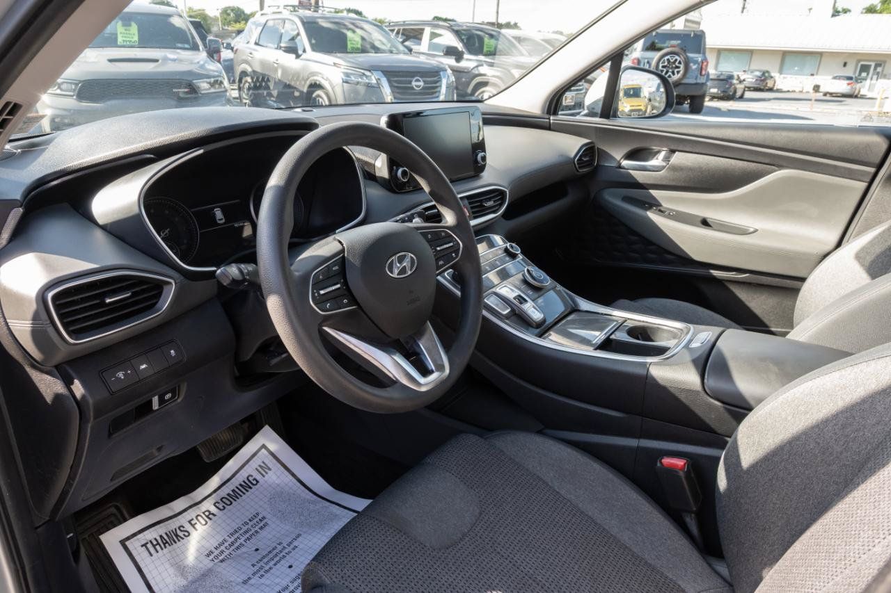 Used 2021 Hyundai Santa Fe SE FWD image 11