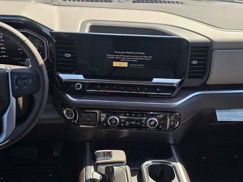 New 2026 GMC Sierra 1500 SLT image 14