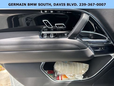 Used 2022 Land Rover Range Rover SE image 15