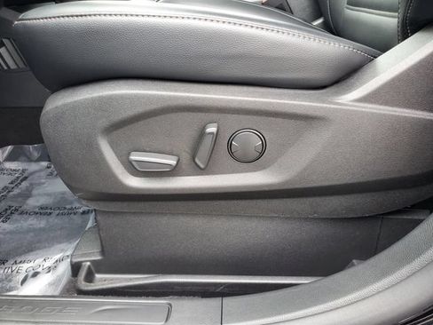 Used 2023 Ford Edge SEL w/ Convenience Package AWD/4WD image 6