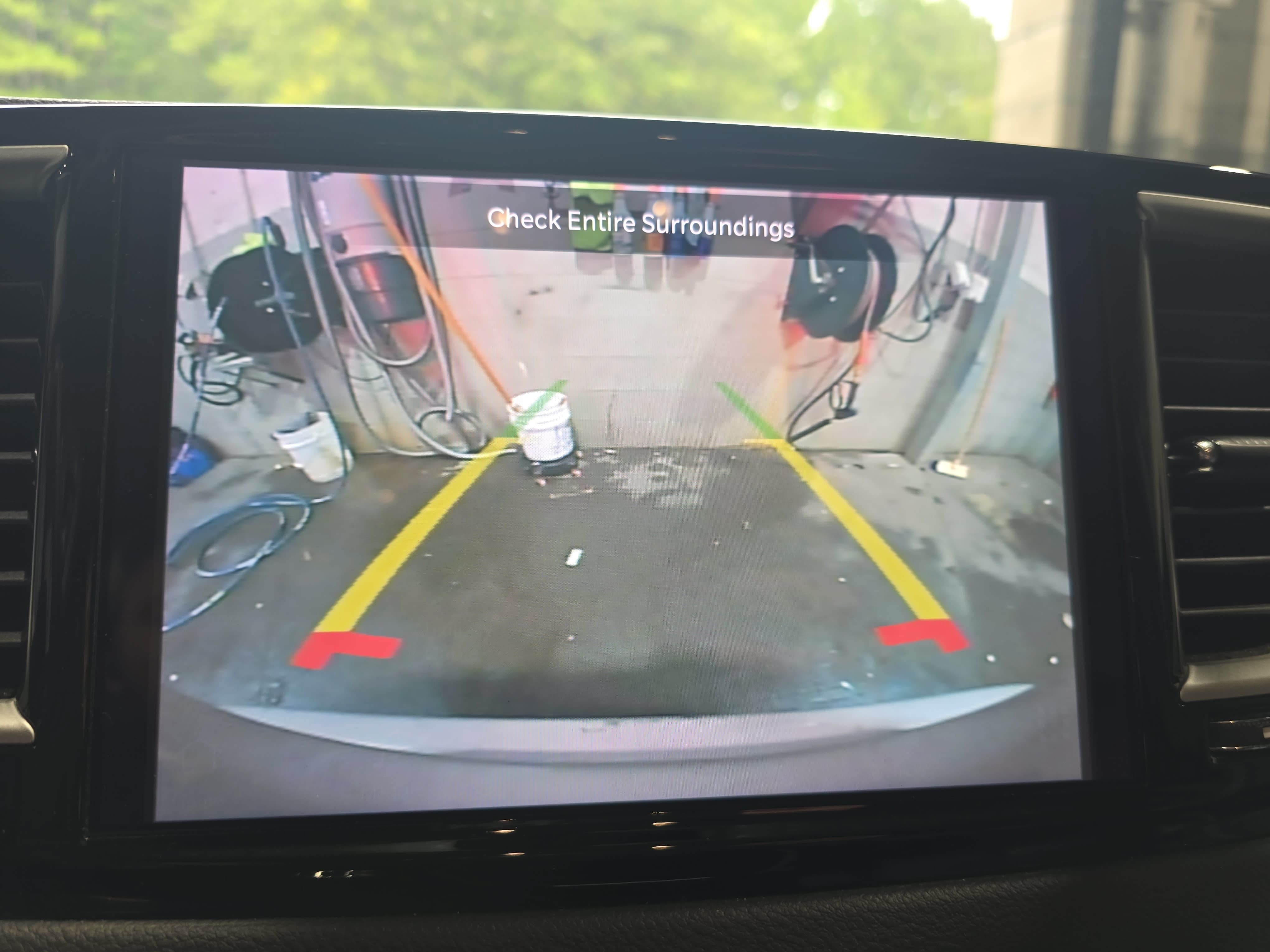 Used 2024 Chrysler Pacifica Touring-L FWD image 23