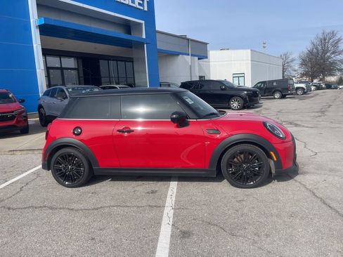 Used 2024 MINI Cooper S image 3