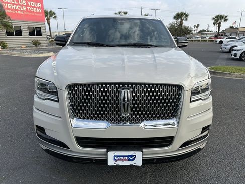 Used 2022 Lincoln Navigator Reserve image 9