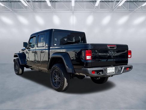 New 2026 Jeep Gladiator Sport AWD/4WD image 4