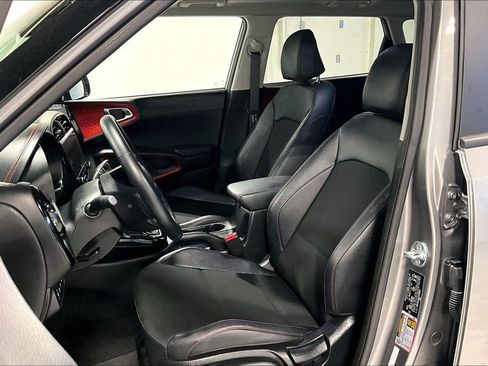 Used 2025 Kia Soul GT-Line image 33