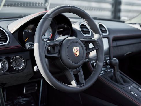 Used 2025 Porsche 718 Boxster Spyder RS w/ Accent Package Logos image 45