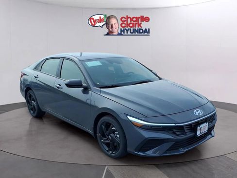 New 2026 Hyundai Elantra Sport FWD image 7