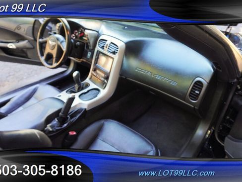 Used 2005 Chevrolet Corvette Coupe w/ Preferred Equipment Group RWD image 24