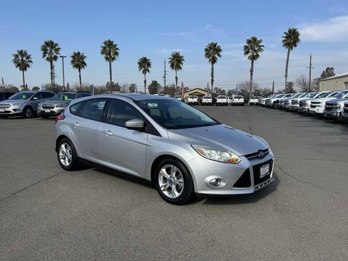Used 2012 Ford Focus SE image 3