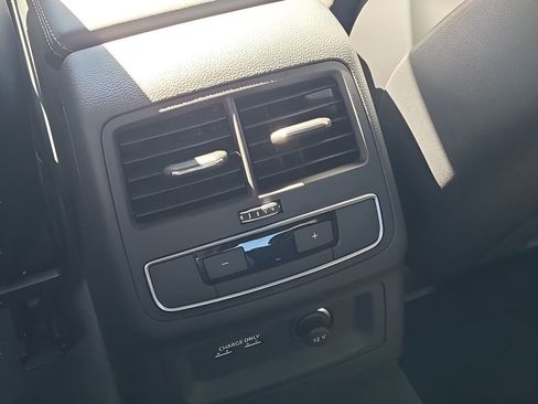 Used 2023 Audi S4 Premium Plus image 25