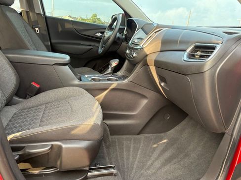 Used 2023 Chevrolet Equinox LT FWD image 36