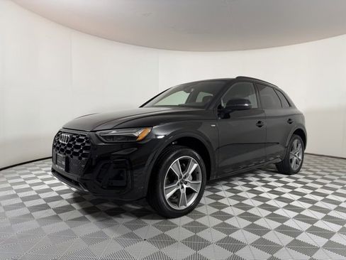 Certified 2025 Audi Q5 2.0T Premium image 3