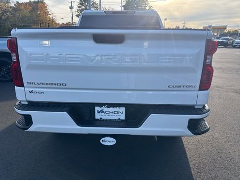 Used 2022 Chevrolet Silverado 1500 Custom image 3