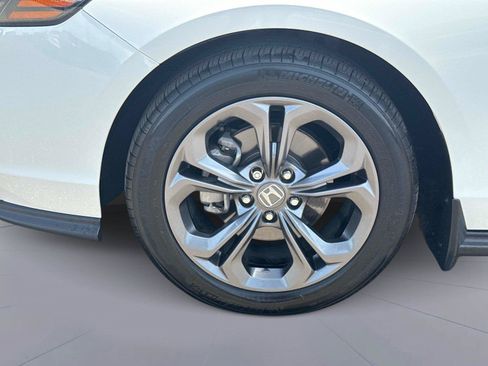 Certified 2023 Honda Accord EX image 11