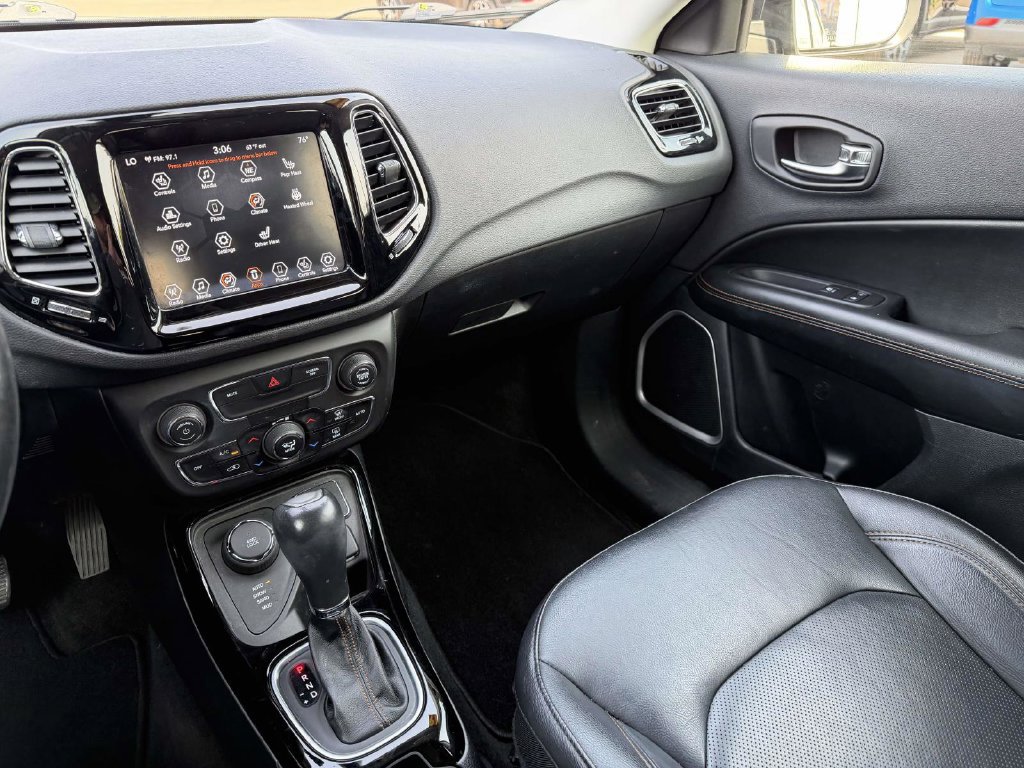 Used 2019 Jeep Compass Limited AWD/4WD image 30