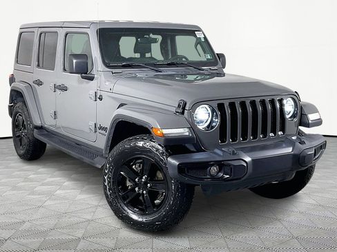 Used 2021 Jeep Wrangler Unlimited Sahara image 3