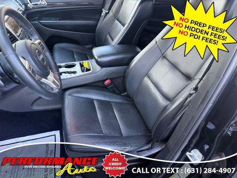 Used 2013 Jeep Grand Cherokee Laredo AWD/4WD image 23
