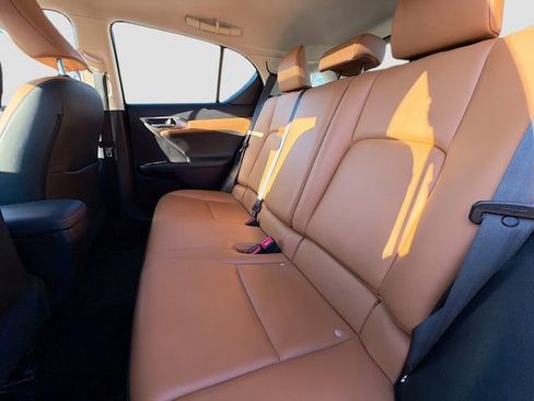 Used 2015 Lexus CT 200h w/ Navigation Package image 21