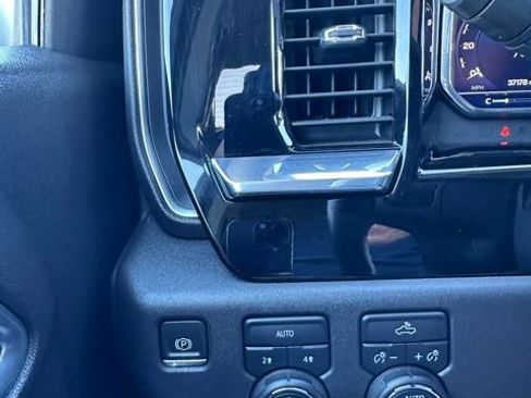 Used 2023 Chevrolet Silverado 1500 LT image 45