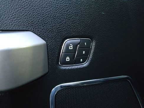 Used 2019 Ford F250 Lariat image 28