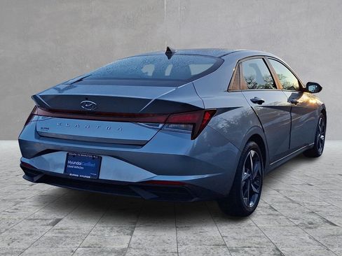 Certified 2023 Hyundai Elantra SEL w/ Convenience Package image 12