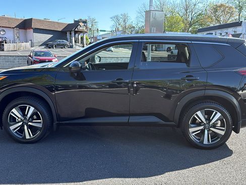 Certified 2024 Nissan Rogue SL w/ SL Premium Package AWD/4WD image 4