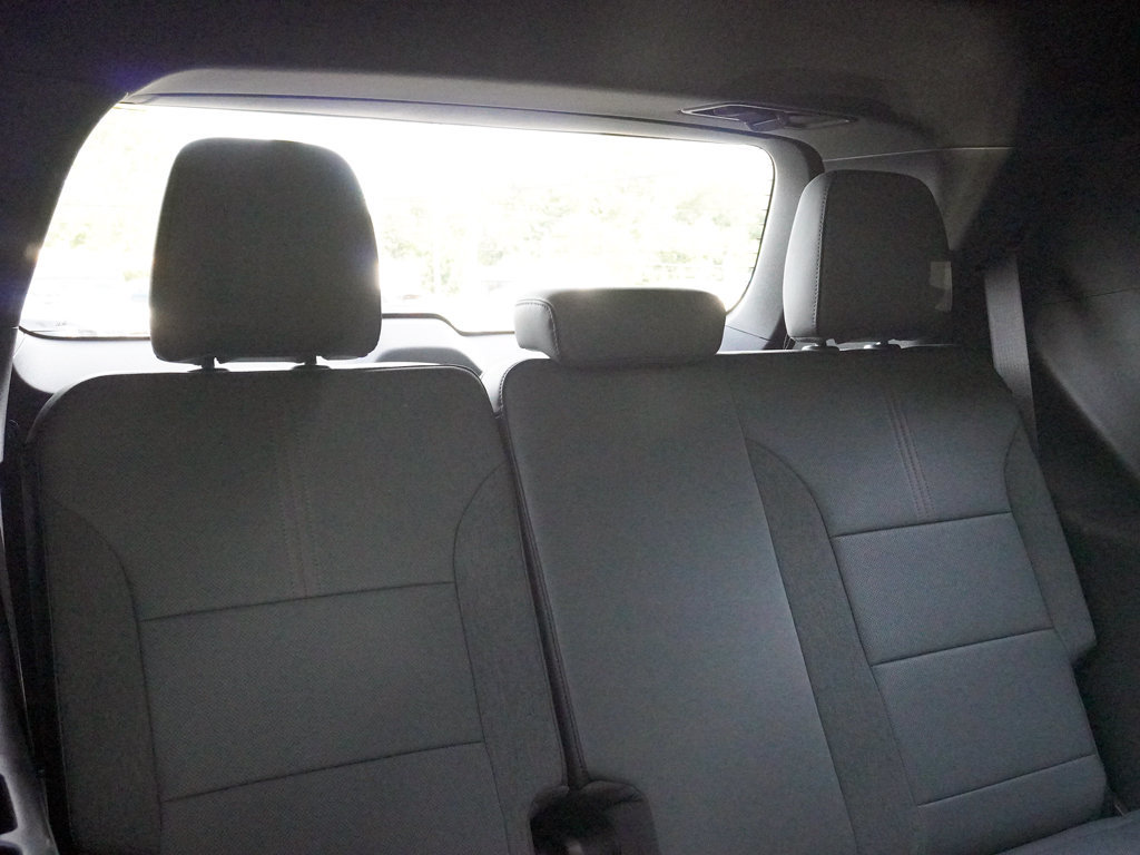 Used 2025 GMC Acadia AT4 w/ Luxury Package AWD/4WD image 40