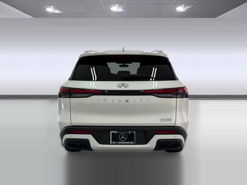 Used 2025 INFINITI QX60 Luxe image 9
