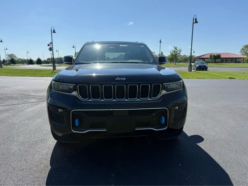 Used 2022 Jeep Grand Cherokee Overland image 11