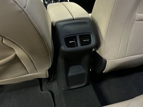 Used 2024 Buick Envision Preferred AWD/4WD image 24