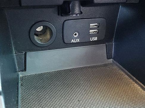 Used 2018 Subaru Outback 3.6R Touring w/ Popular Package #3 image 23