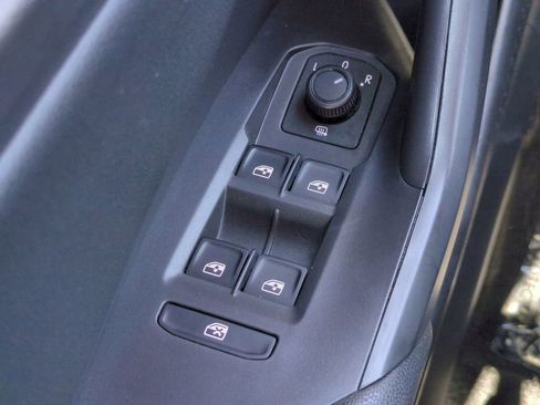 Used 2020 Volkswagen Jetta SEL image 22