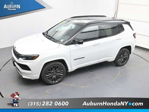 Used 2022 Jeep Compass High Altitude AWD/4WD image 28