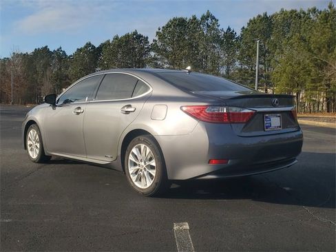 Used 2013 Lexus ES 300h image 5