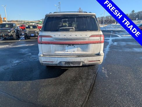 Used 2018 Lincoln Navigator L Reserve w/ Technology Package image 6