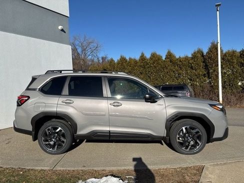 New 2025 Subaru Forester Premium image 2