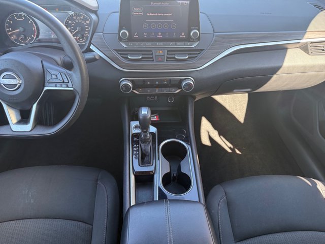 Used 2024 Nissan Altima 2.5 SV FWD image 15