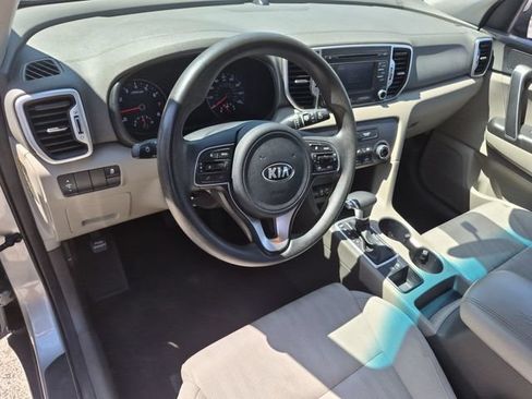 Used 2019 Kia Sportage LX FWD image 10