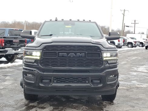 Used 2022 RAM 3500 Limited image 2