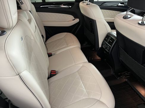 Certified 2018 Mercedes-Benz GLE 43 AMG 4MATIC image 21