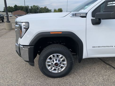 New 2025 GMC Sierra 2500 Pro w/ Convenience Package image 9