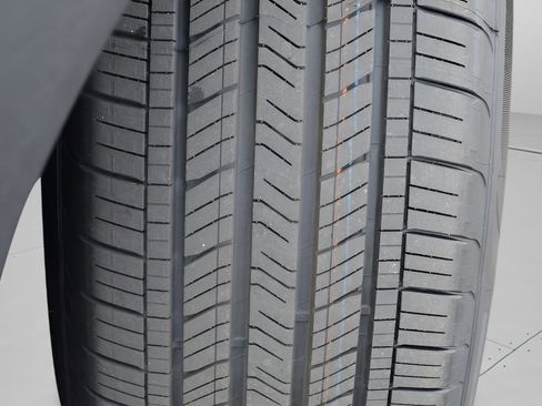 Certified 2024 Toyota Grand Highlander XLE image 5