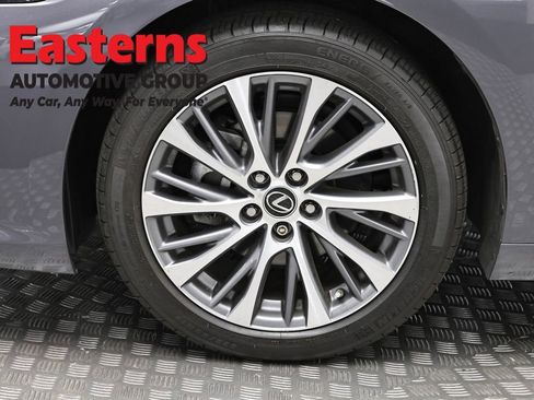 Used 2021 Lexus ES 350 w/ Premium Package image 32